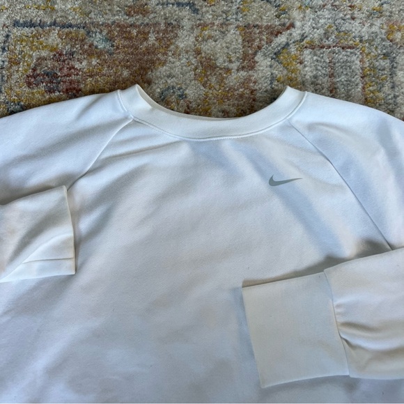 🤍NIKE CREWNECK - Picture 3 of 4